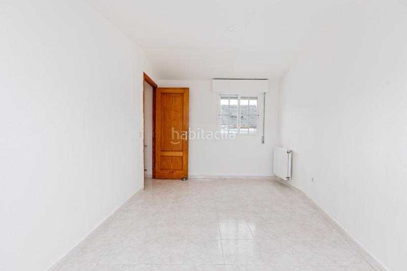 Foto 4d332752-7d66-491a-8d88-6062dc7f80ba. Duplex avec chauffage parking dans Colmenarejo