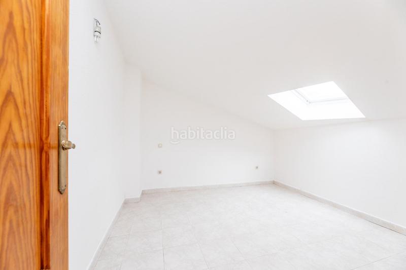 Foto 65f22685-53f1-4197-881a-85815d9eb1bf. Duplex avec chauffage parking dans Colmenarejo