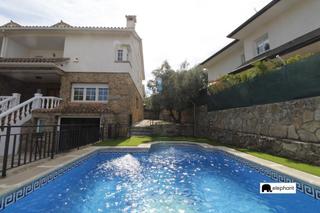 Casa aparellada a La Navata. Chalet pareado en la navata galapagar