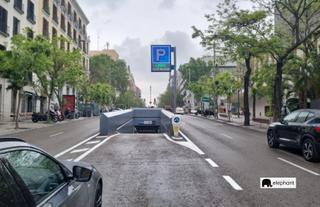 Parking coche en Castellana. Plaza de aparcamiento xxl  en barrio de salamanca para empadrona