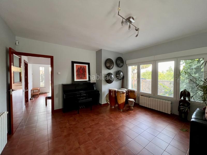 Foto 2e7424ff-3cbe-44ef-b85f-7e53fb3194f3. Chalet mit heizung parking pool in El Guijo-Colonia España Galapagar