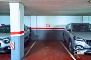 Aparcament cotxe a Fort Pienc. Plaza de aparcamiento en alquiler y venta en la dreta del eixamp