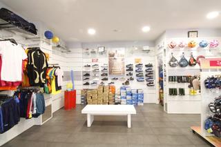 Location Local commercial à Deportivo Galapagar-Los Almendros. Alquiler de local en calle soberania, galapagar