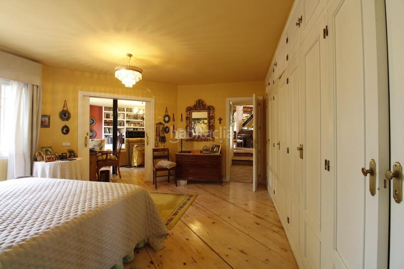 Foto 97ce3b51-3f94-42d2-8c1f-ef90c8ced7d1. Xalet amb calefacció aparcament piscina a Navalquejigo-Los Arroyos Escorial (El)