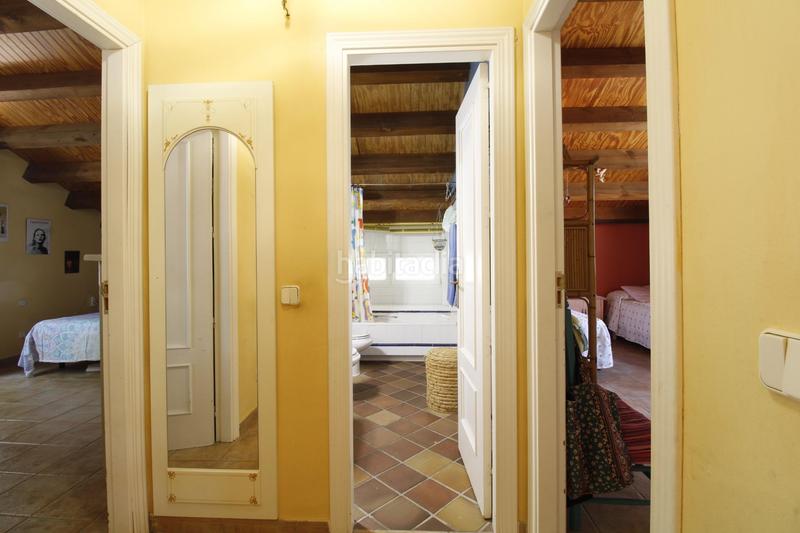 Foto a079acad-8f6d-4923-8ce9-b08f19013504. Xalet amb calefacció aparcament piscina a Navalquejigo-Los Arroyos Escorial (El)