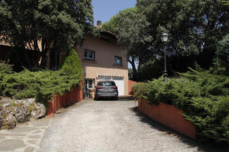 Foto b037e31f-cd3f-46fa-8cda-7874ec93f84a. Xalet amb calefacció aparcament piscina a Navalquejigo-Los Arroyos Escorial (El)