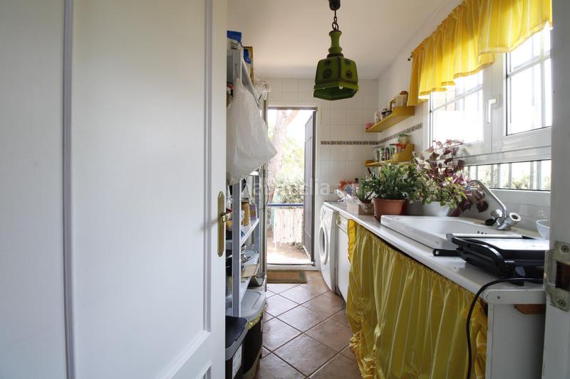 Foto b1a69465-7ff6-4962-82ab-25db6b4b9010. Xalet amb calefacció aparcament piscina a Navalquejigo-Los Arroyos Escorial (El)