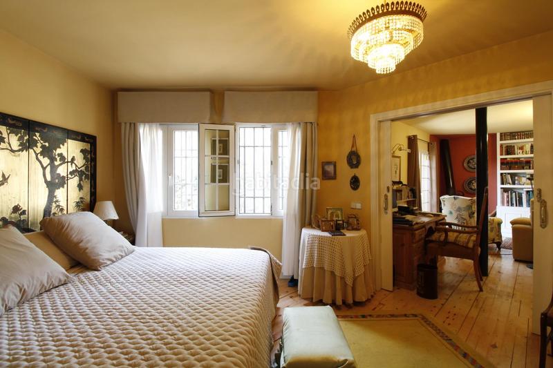 Foto b6249ec6-e982-483c-b37a-67d09134a7fb. Xalet amb calefacció aparcament piscina a Navalquejigo-Los Arroyos Escorial (El)