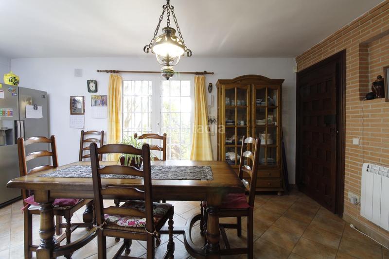 Foto d4e4469f-9167-43f4-935f-a39a66eafa8f. Chalet mit heizung parking pool in Navalquejigo-Los Arroyos Escorial (El)