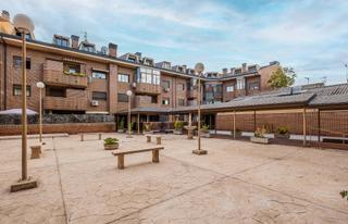 Duplex à Villalba Estación. Tu nuevo hogar en el centro de villalba dúplex de 3 dormitorios,