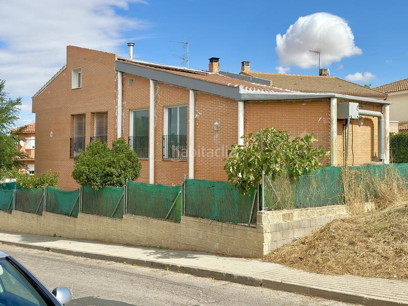 Foto a79f2535-2435-4c59-a18c-17f7671e79a3. Xalet amb calefacció aparcament piscina a Batres