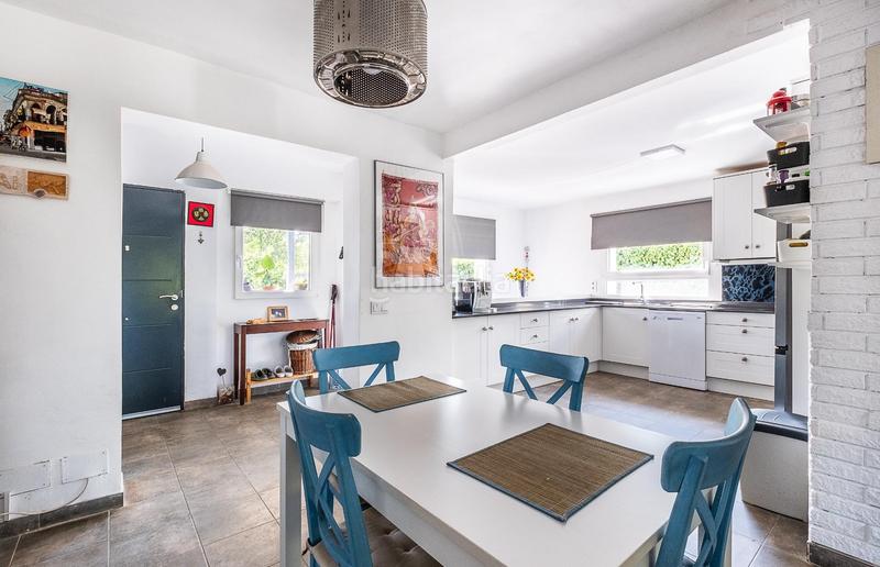 Foto 10e945ff-c4ef-4fdf-aa02-0197fd66c88d. Chalet con parcheggio in Urb. Calypo Navalcarnero