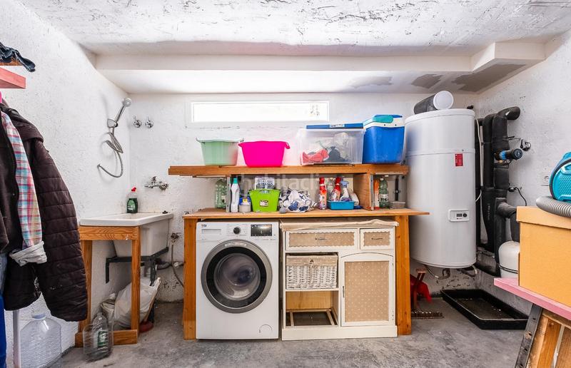 Foto 42d14762-675b-479a-9b55-6084f36d197f. Chalet con parcheggio in Urb. Calypo Navalcarnero