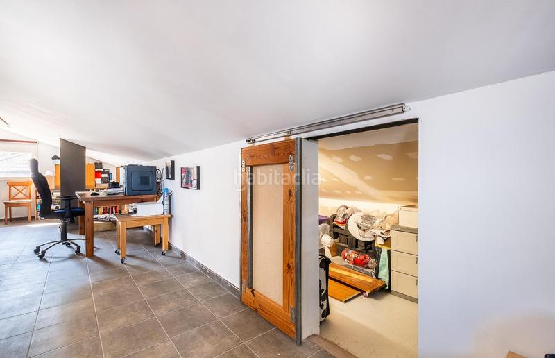 Foto 62b5cbb3-79d3-4e92-b8d7-bcf677e43aba. Chalet con parcheggio in Urb. Calypo Navalcarnero