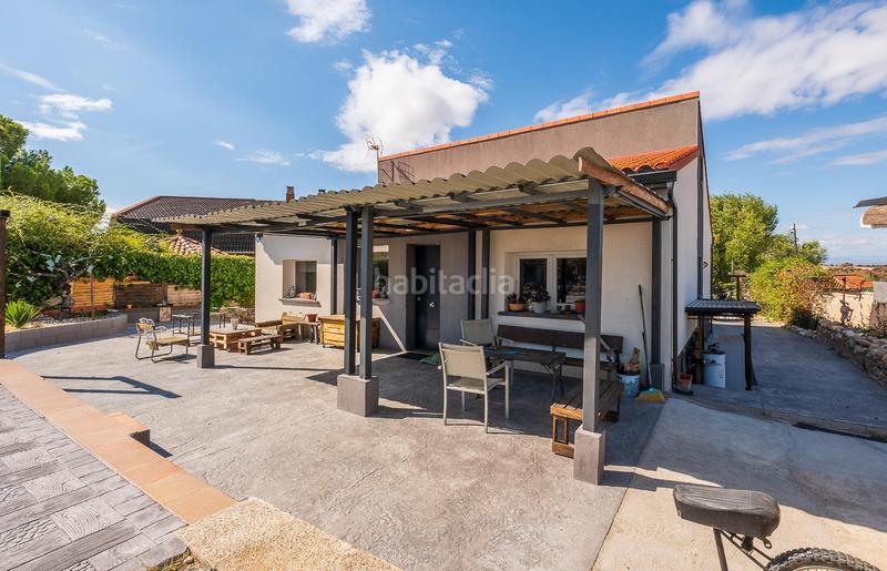 Foto cc956232-702a-46d2-bfed-6d23d4a9d8f6. Chalet con parcheggio in Urb. Calypo Navalcarnero