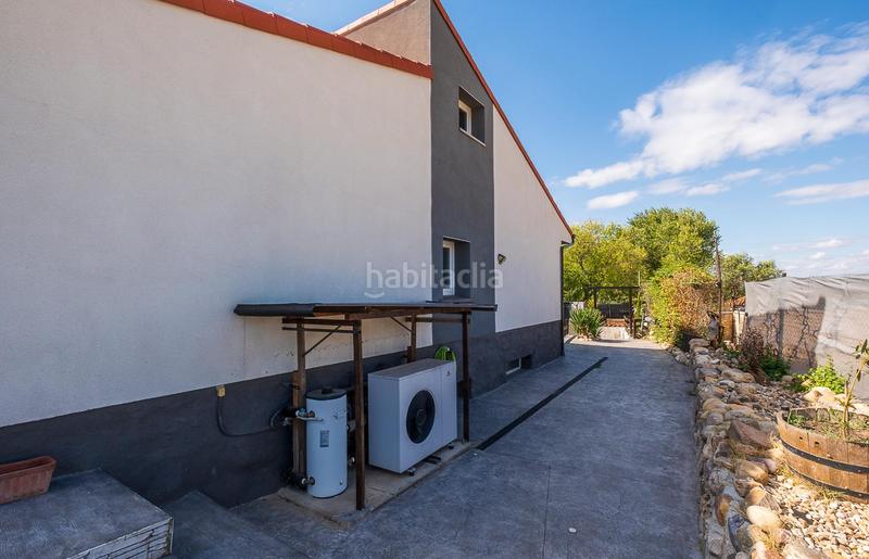 Foto d5e3ce6c-1581-4042-8a30-22202bba0d55. Chalet con parcheggio in Urb. Calypo Navalcarnero