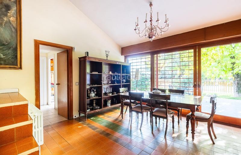 Foto d551b46c-79de-4b1b-81ba-2089be595d0e. Maison avec parking piscine dans Navalquejigo-Los Arroyos Escorial (El)