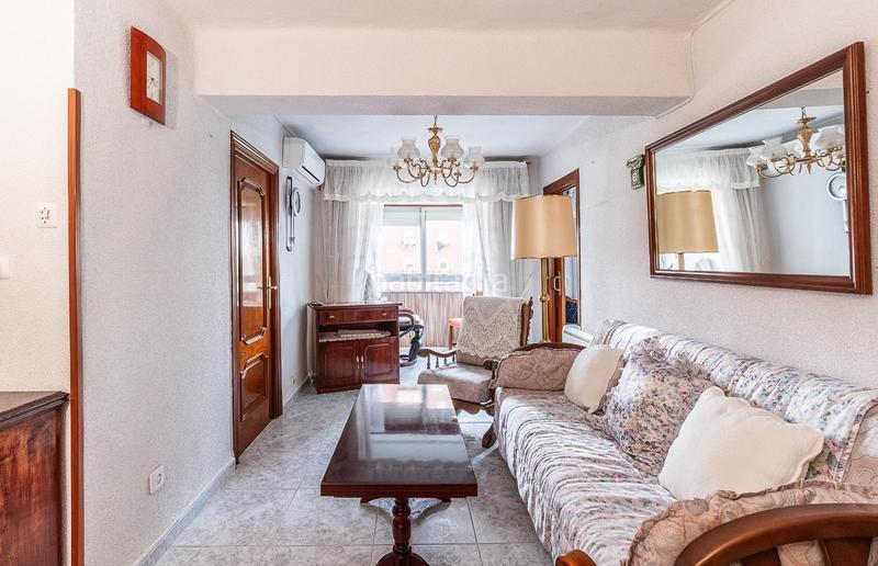 Foto b8d8d004-3309-44f6-8c29-5ce495663a12. Piso  dos dormitorios en ciudad lineal en Pueblo Nuevo Madrid