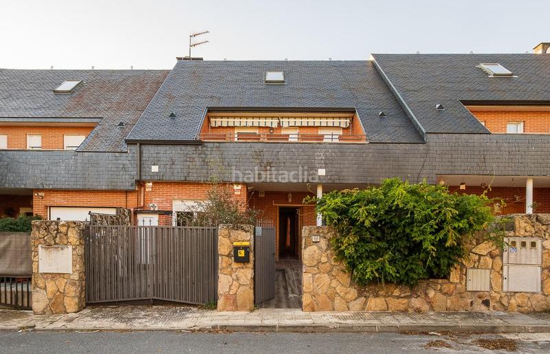 Foto 2ed621c8-d120-4eaf-94f5-4f15bf711169. Casa adossada amb calefacció aparcament a Guadarrama