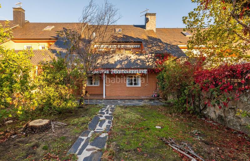 Foto 5476b436-2a00-4080-a89f-09e6001cb085. Casa adossada amb calefacció aparcament a Guadarrama