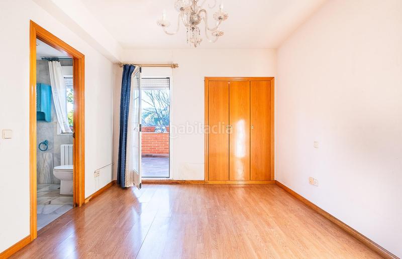 Foto 831b58ee-9b00-4d08-944c-c741e886141a. Casa adossada amb calefacció aparcament a Guadarrama