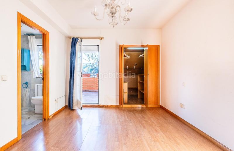 Foto 99fa2033-92ac-4aff-8ba3-9fac09d7044d. Casa adossada amb calefacció aparcament a Guadarrama