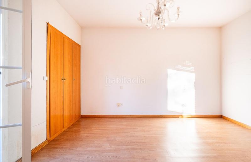 Foto 9f911f37-5725-4ab2-a03b-ffa8678a1c14. Casa adossada amb calefacció aparcament a Guadarrama