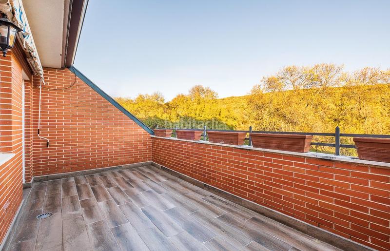 Foto ab409d64-a5f2-42c7-8881-84166dfd7dbc. Casa adossada amb calefacció aparcament a Guadarrama