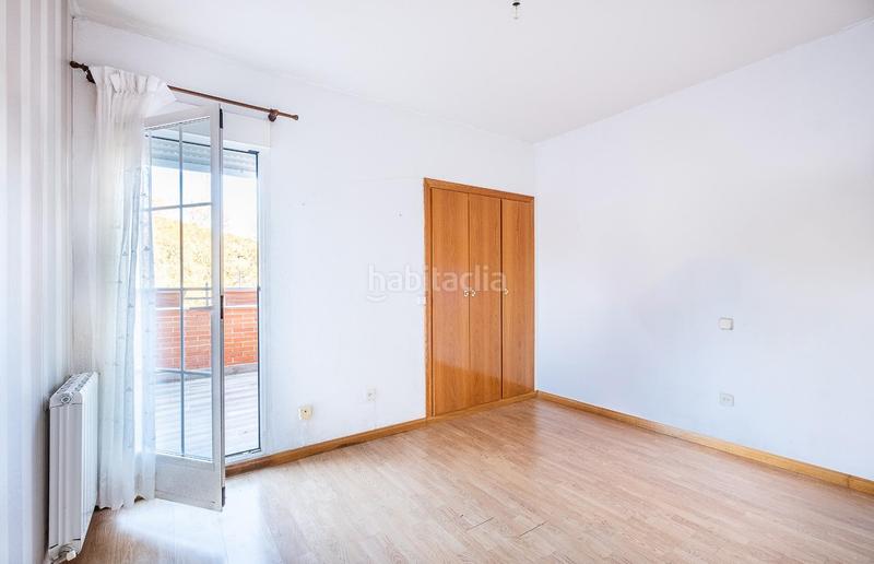 Foto b9554703-b57b-4098-a6d3-517ade58d94e. Casa adossada amb calefacció aparcament a Guadarrama