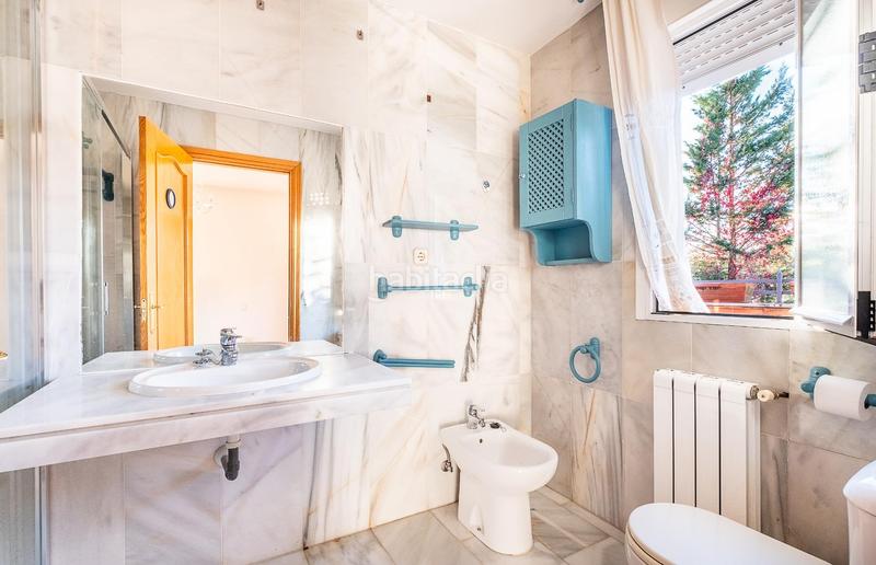 Foto d0a7b389-25f4-4880-928e-bdb3e4861969. Casa adossada amb calefacció aparcament a Guadarrama