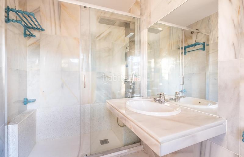 Foto fd2cfd50-92d9-43aa-aab8-ef387b09aa0f. Casa adossada amb calefacció aparcament a Guadarrama