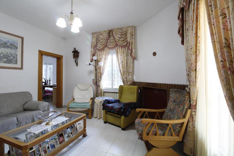 Foto 3d3324c3-8480-4126-8bf2-d862223b7cbb. Chalet venta chalet independiente en zona la estacion en Collado Villalba