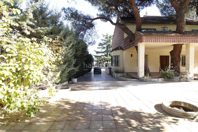 Foto 76f3fa00-b91e-400a-a9f0-d4a6811cba85. Chalet venta chalet independiente en zona la estacion en Collado Villalba