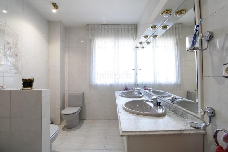 Foto 848c8f83-6522-43c3-86f8-a42726fe2bfb. Chalet venta chalet independiente en zona la estacion en Collado Villalba