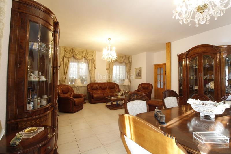 Foto 9085f34b-1245-4545-8db6-f6823722c569. Chalet venta chalet independiente en zona la estacion en Collado Villalba