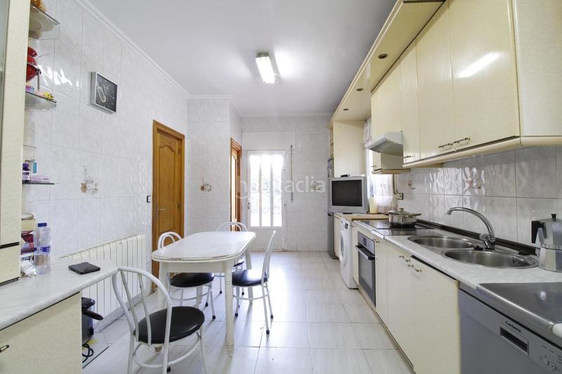 Foto b8d2fa5d-418f-442e-b504-57def6750a1d. Chalet venta chalet independiente en zona la estacion en Collado Villalba