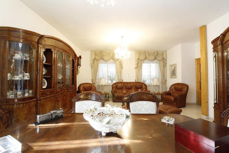 Foto e0fe32f1-e27e-406a-a489-2bf9c3d033b8. Chalet venta chalet independiente en zona la estacion en Collado Villalba