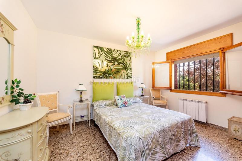 Foto 0a9f6a1e-4ba4-4459-9ee8-844e62b8e207. Chalet con riscaldamento parcheggio piscina in Becerril de la Sierra