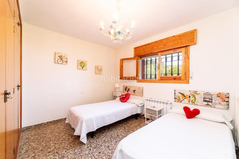 Foto 1d39f2cf-87ff-44c5-8b6d-775352d19480. Chalet con riscaldamento parcheggio piscina in Becerril de la Sierra