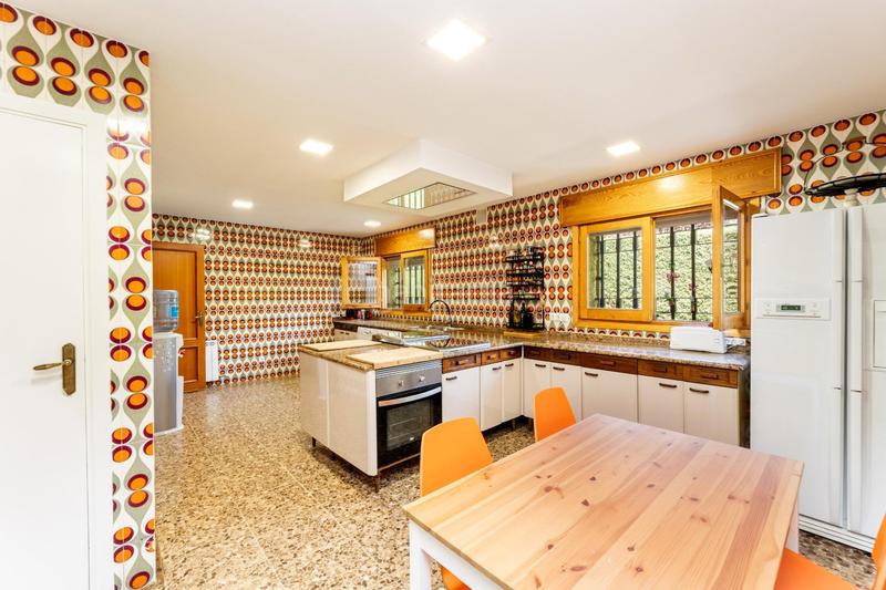 Foto 3b401c70-c182-4f27-a1d1-12b88757d718. Chalet con riscaldamento parcheggio piscina in Becerril de la Sierra