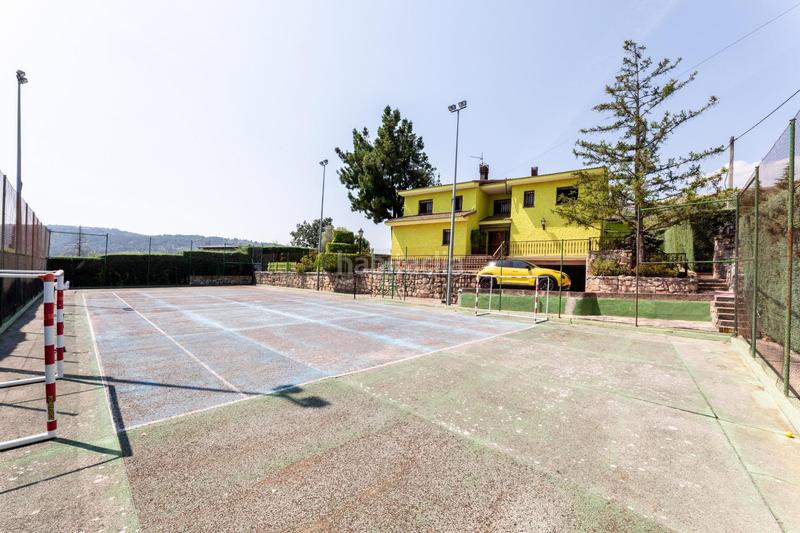 Foto 5a747ff2-01a7-4286-88a5-aac1b1329e8e. Chalet con riscaldamento parcheggio piscina in Becerril de la Sierra