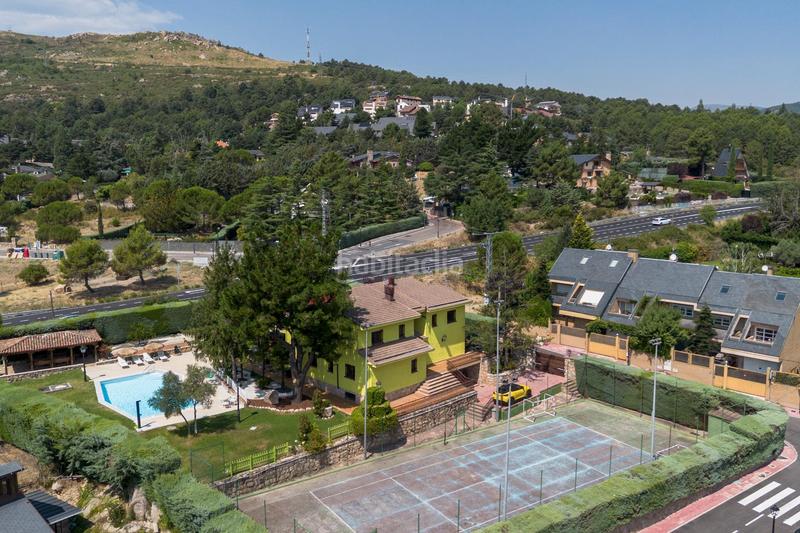 Foto 6042dab9-c110-40e3-a907-3af2138d2225. Chalet con riscaldamento parcheggio piscina in Becerril de la Sierra