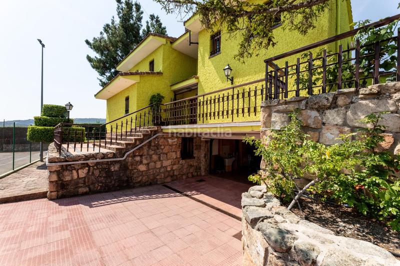 Foto 8bdebcff-1380-4017-a3f0-41441eecd867. Chalet con riscaldamento parcheggio piscina in Becerril de la Sierra