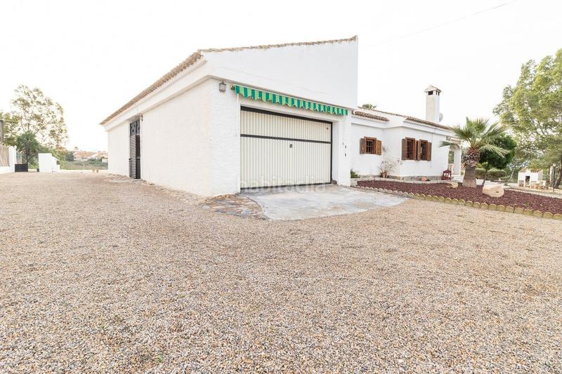 Foto b3847bda-fd46-4c3e-b1e9-93b9231391c0. Chalet in Mazarrón casco urbano Mazarrón