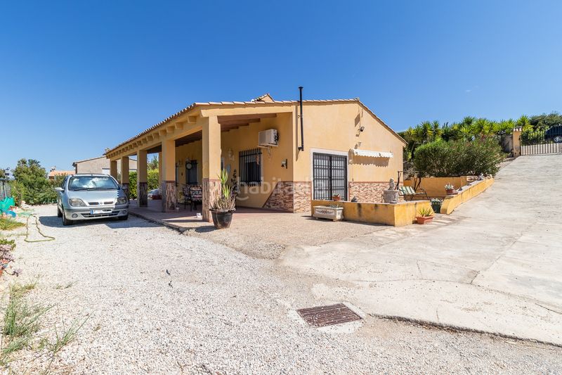 Foto b6dedb61-4a92-4872-a683-ddc67d55a2be. Chalet avec piscine dans Pliego
