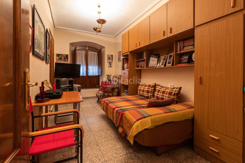 Foto f5066464-55cf-4e44-abe4-40ce36f0d96f. Casa aparellada amb aparcament a Mula