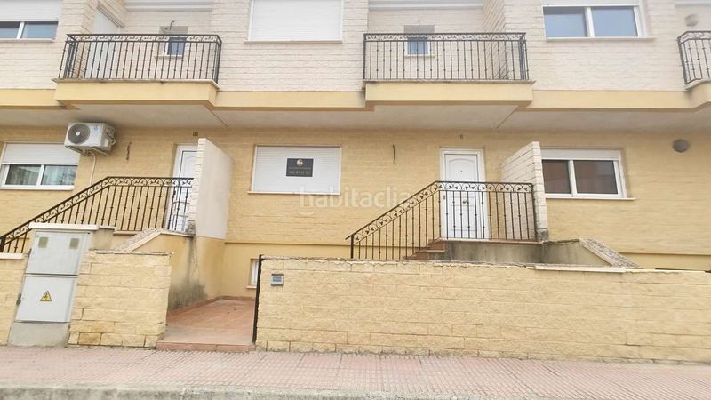 Foto c1d53db6-159f-404c-8c55-44731b129b38. Casa a schiera con parcheggio in Pliego