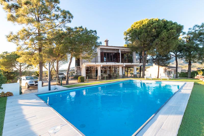 Foto ebf91ff8-3c15-4307-8f0e-dcc0e76a4012. Chalet con piscina in Aledo