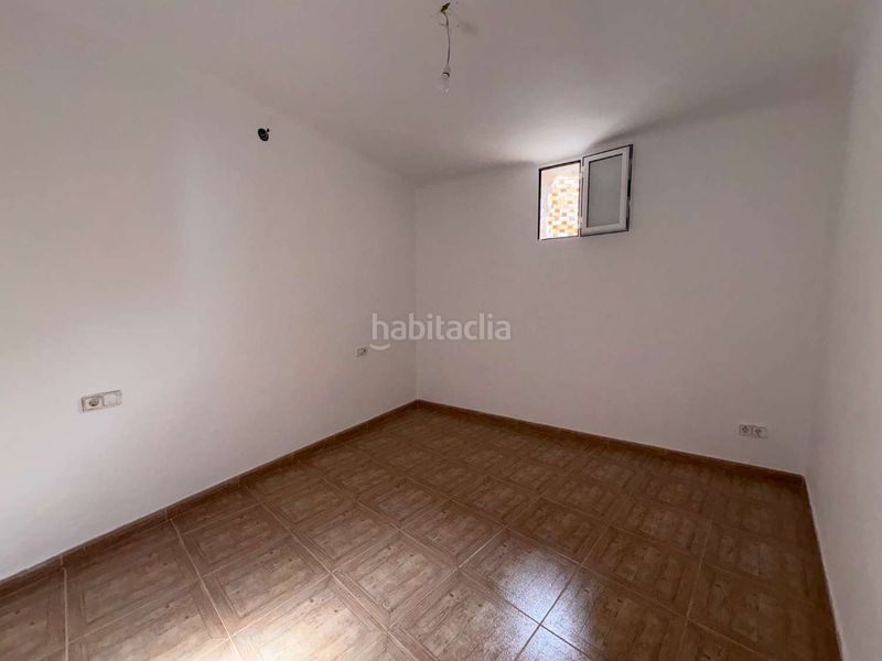 Foto df3cf9ee-56e0-4e09-827e-368bb07f9339. Masia a Pliego