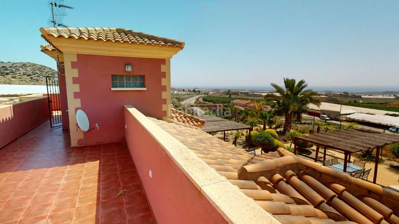 Foto aedb0e64-0984-44ab-b23e-e61a76b8be88. Chalet en Casco Antiguo Águilas